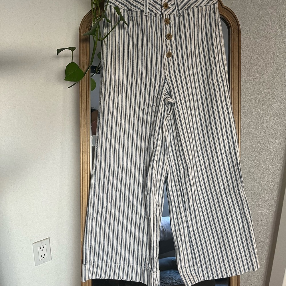 Stripped Wide Leg Pants